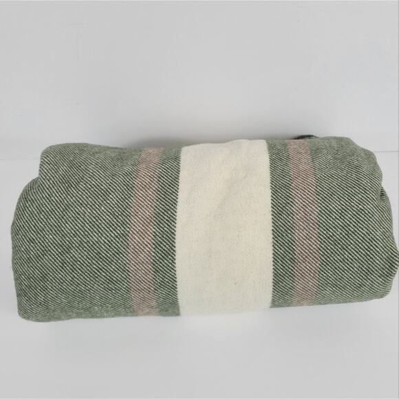 Origaudio Elliston Blanket Green 52"x66" - Picture 2 of 7